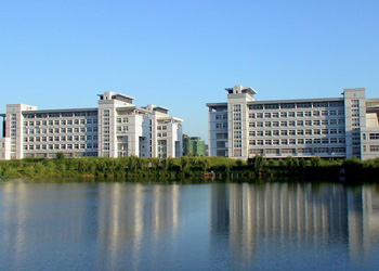 这4所师范大学发展前景好,就业率不比一本差,适合二本考生报考