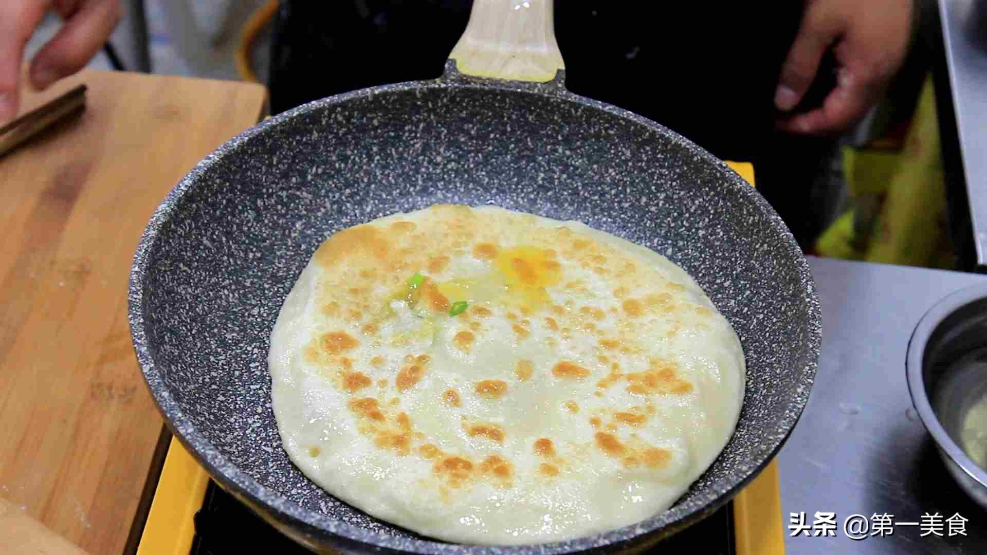 面点鸡蛋灌饼花样做法大全,面点师鸡蛋饼的做法