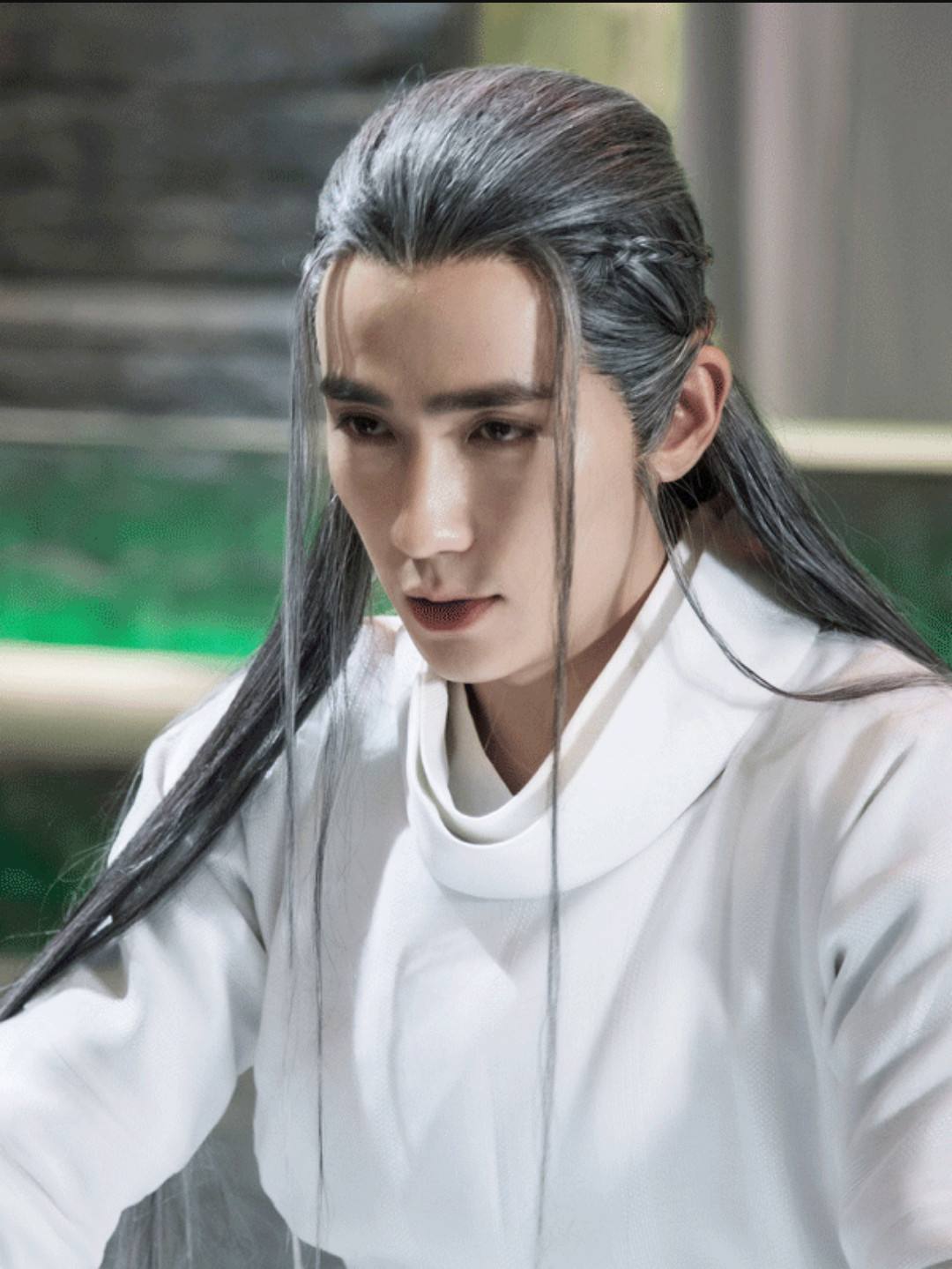 你以为只有巴黎世家和DG歧视华人吗?其实这些品牌更过分!