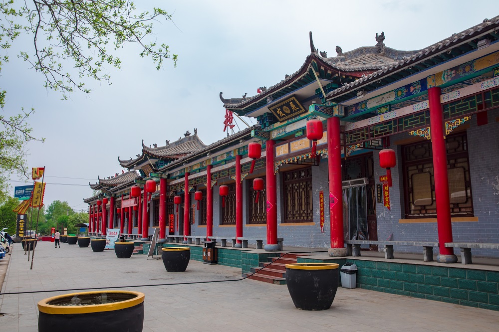 让百年老字号重放光彩,让中华老字号在新时代焕发新活力