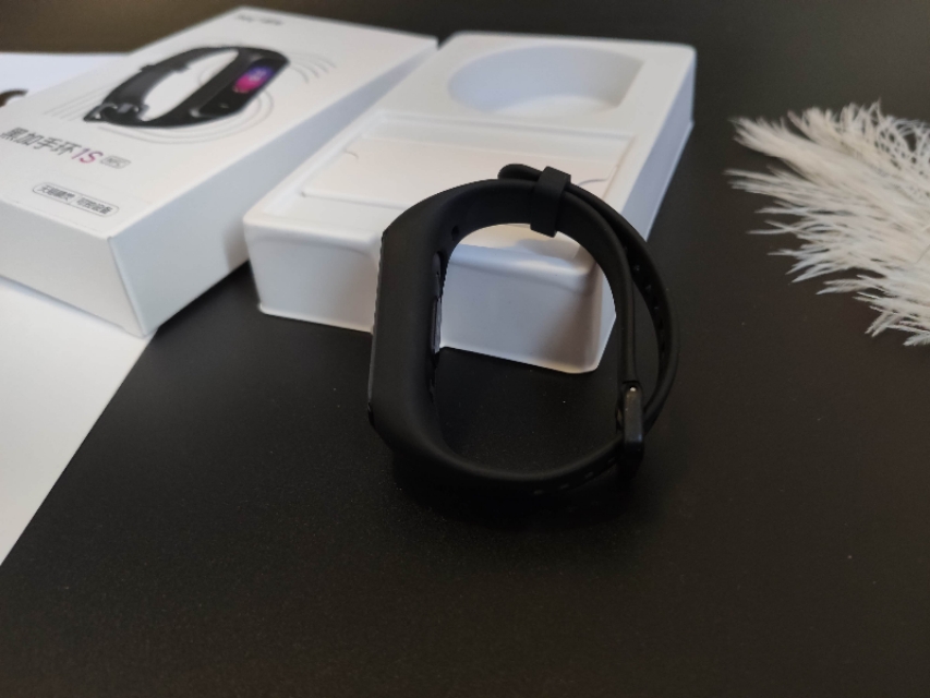 手环中的“性能之王”黑加手环1s体验