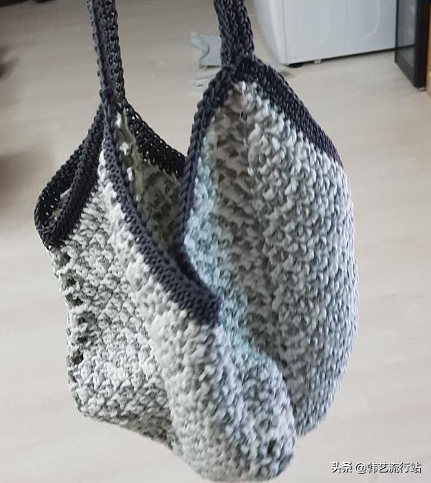 手工钩针编织手提包成品,钩针编织时尚又漂亮的女生手提包