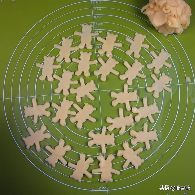 做饼干教程可爱,3岁孩子饼干烤箱做法