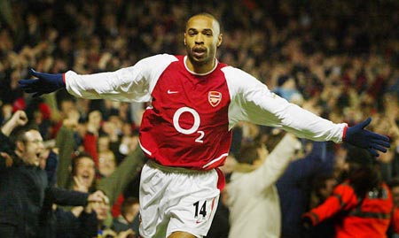 天下足球最经典的解说词是什么,天下足球20年回顾十年逝年解说词