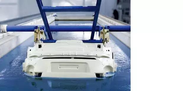 世界涂装巨头杜尔，工厂里的色彩艺术家