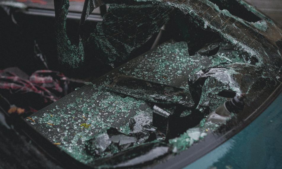 追尾了别人但是对方逃逸了,追尾别人但是对方走了谁的责任