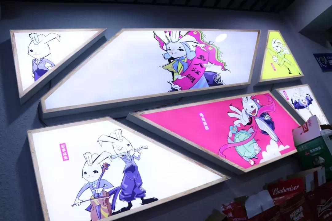 怎么可以吃兔兔？因为你没遇见它，千元水晶锅、5D餐桌让你炫目！