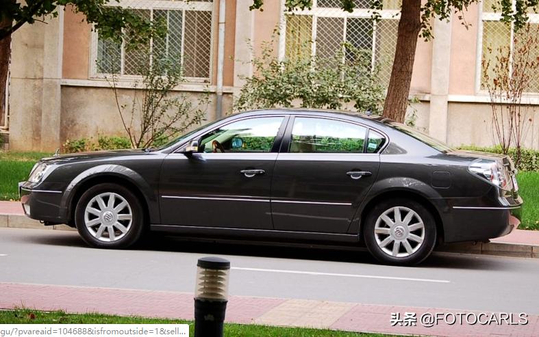 别克老款君越全新车,别克君越老款现在还值得入手么