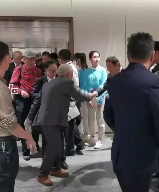 采访中陈道明和葛优,陈道明对葛优的态度