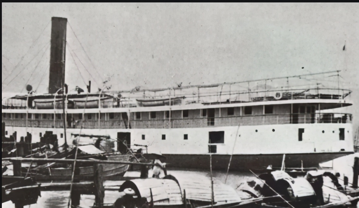 *德朱**满树苹果丢了,陈赓和*锡联陈**总是去串门,有人告密:他俩偷的