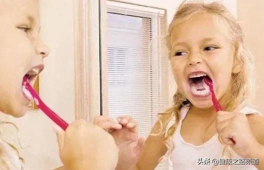 牙垢清除以后牙缝大了怎么恢复,牙缝的牙垢怎么去除