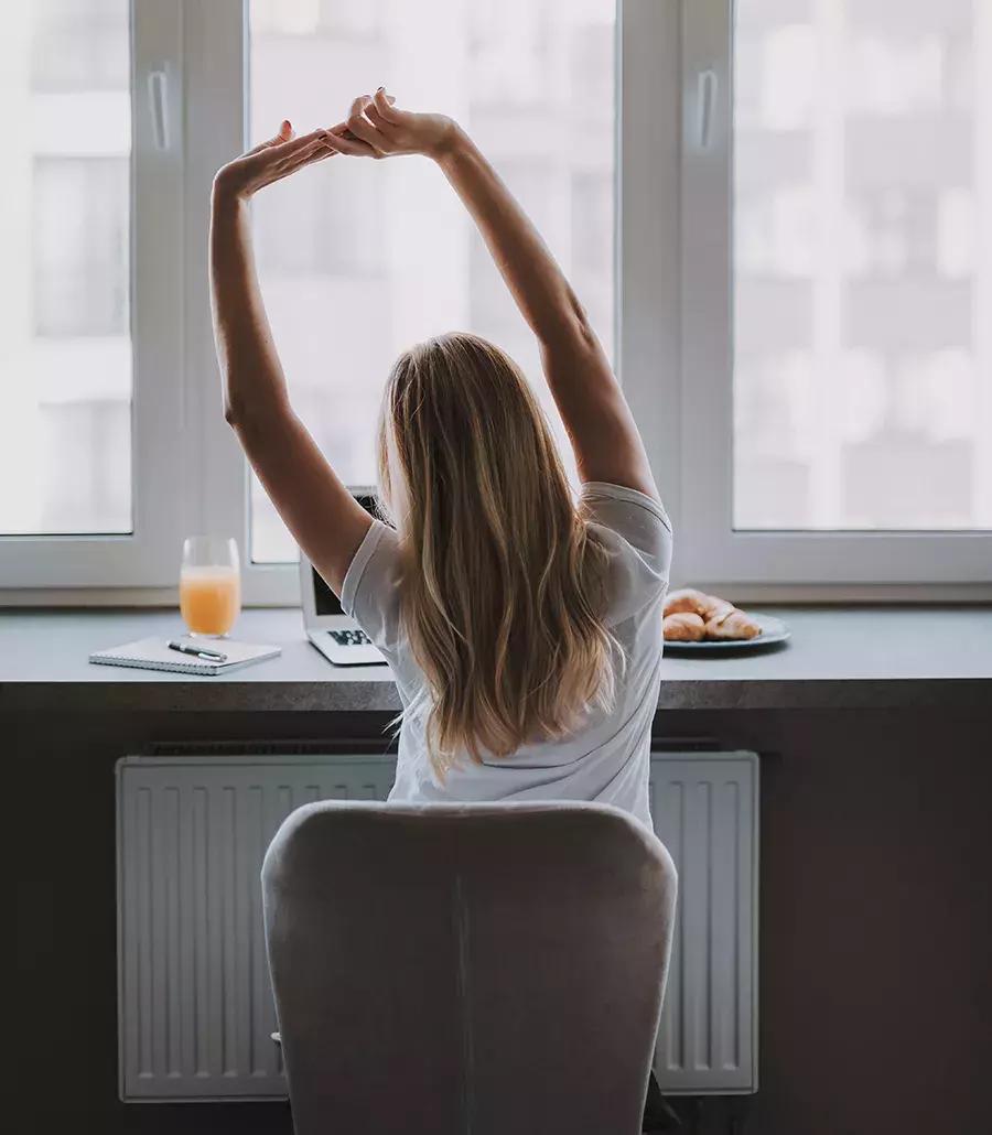 久坐颈肩腰疼怎么缓解,长期久坐脖子不舒服腰酸背痛