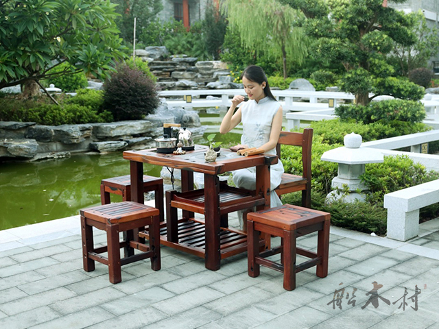 现代简约风格老船木茶桌,阳台老船木茶桌效果图