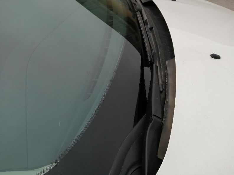 怎么解决福克斯发动机漏水,12款福克斯发动机舱漏水怎么解决