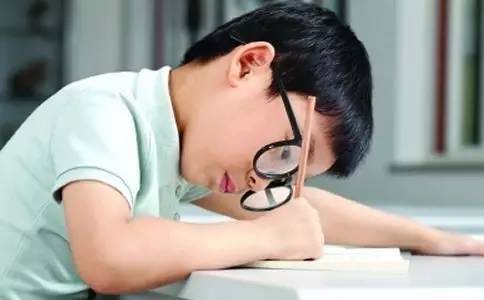 “儿童颈椎病”从何而来？