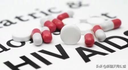 回忆录，一位感染5年HIV的设计师自述...