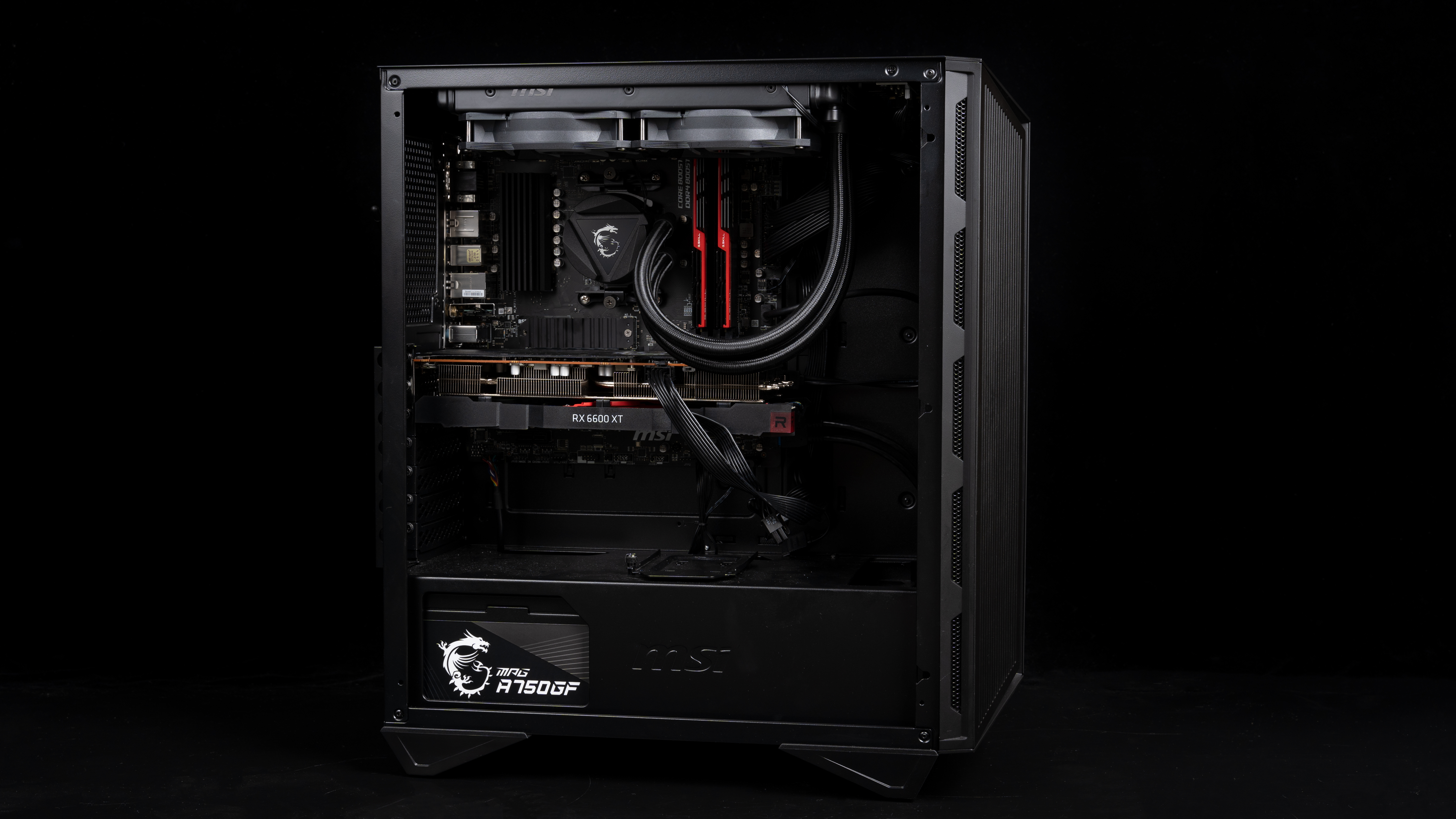 全新AIB厂商？瀚铠RX6600XT合金显卡+宙斯盾Z5开箱快测