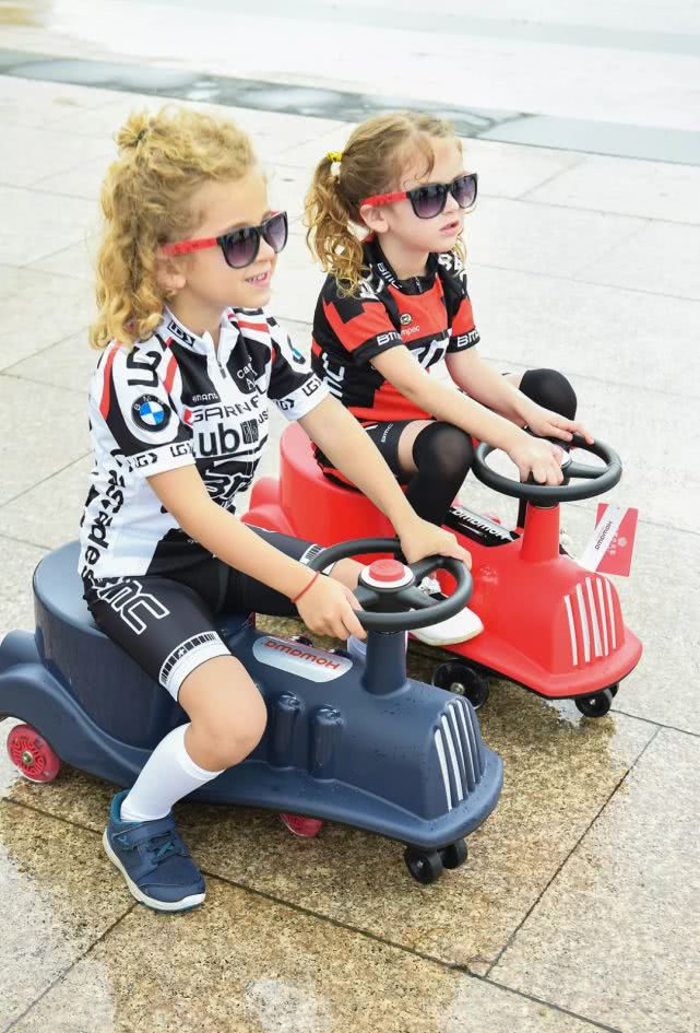 好娃娃儿童扭扭车,好娃娃扭扭车小朋友怎么骑