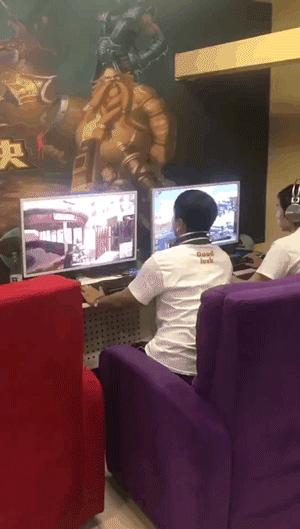 假胸、假腰、假屁股，还有什么是真的？网友：再也不相信女人了