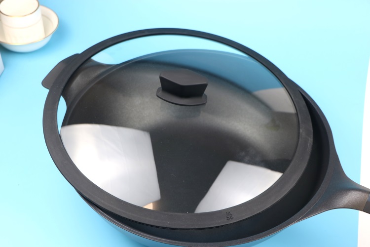 无油烟不粘锅真的不粘锅吗,钻石304不锈钢少油烟多功能不粘锅