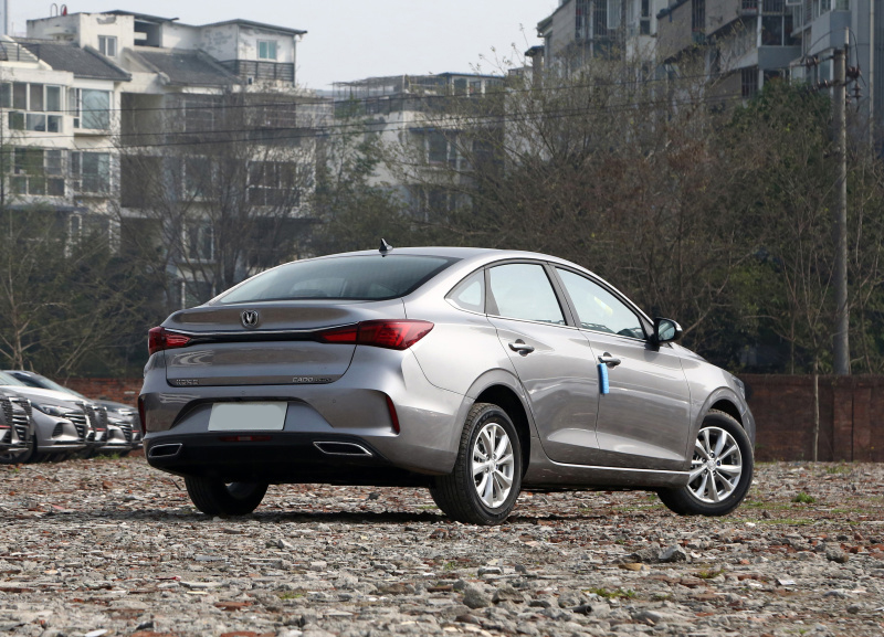 长安逸动1.4尊贵版车主真实感受,长安逸动1.4旗舰版落地