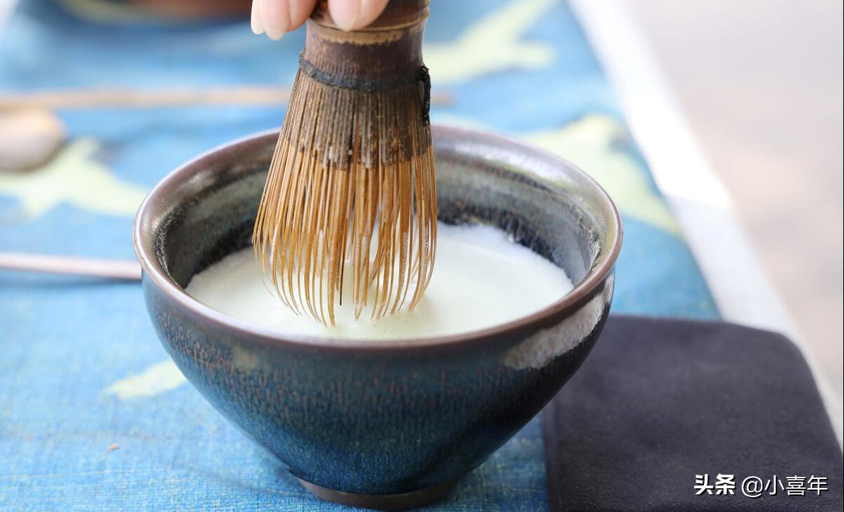 茶汤里有絮状,茶汤中出现泡沫