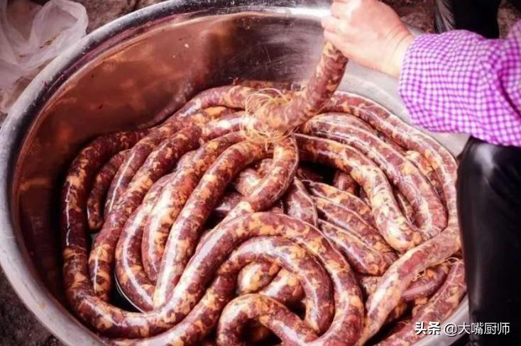 20斤香肠调料配方表,四十年代香肠的做法