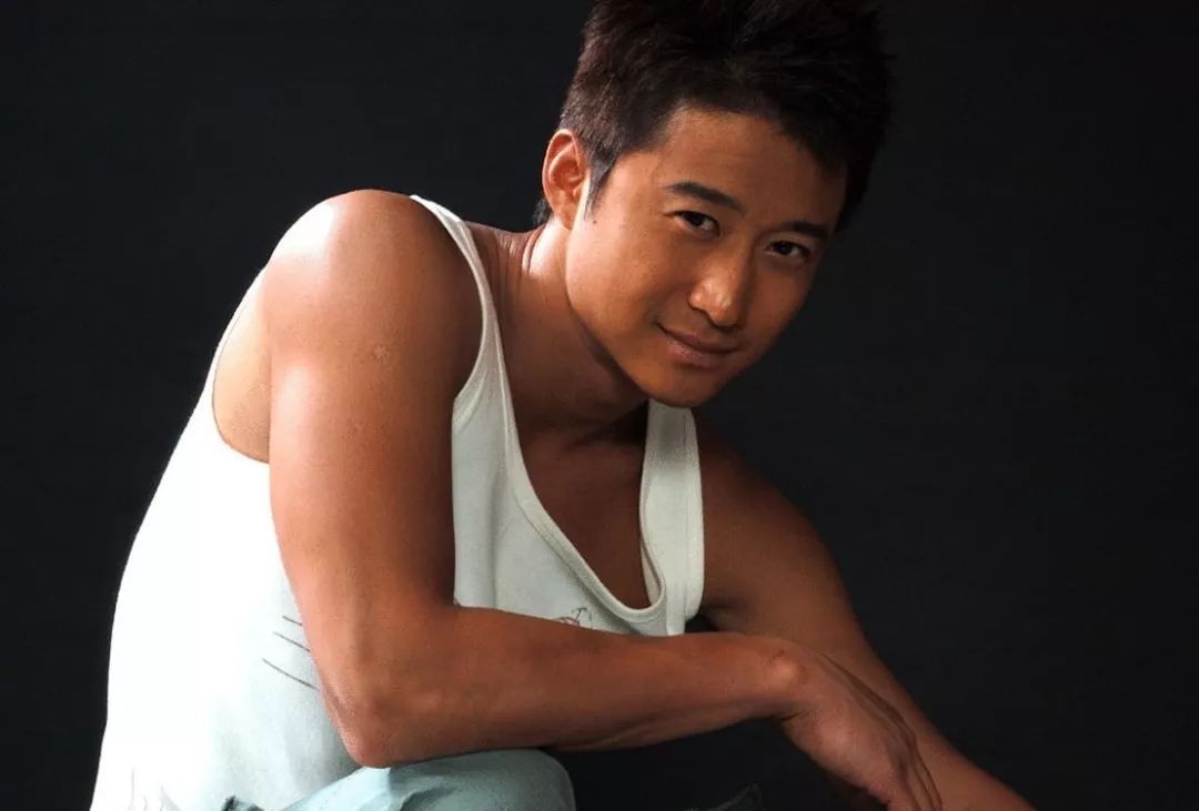 李连杰与李小龙巅峰时期谁更强,李连杰李小龙好莱坞之路