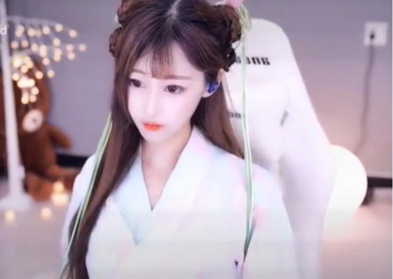 斗鱼灵儿,斗鱼灵儿在哪里直播