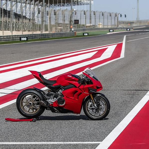 2020款杜卡迪panigalev4s发布时间,2018款杜卡迪panigalev4抢先曝光