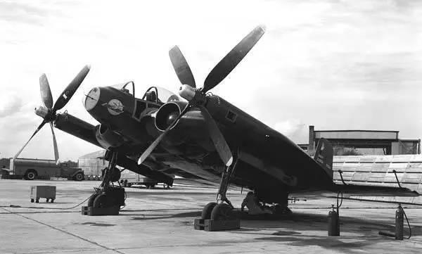 最不像飞机的飞机却能飞得更远,最不像飞机的飞机