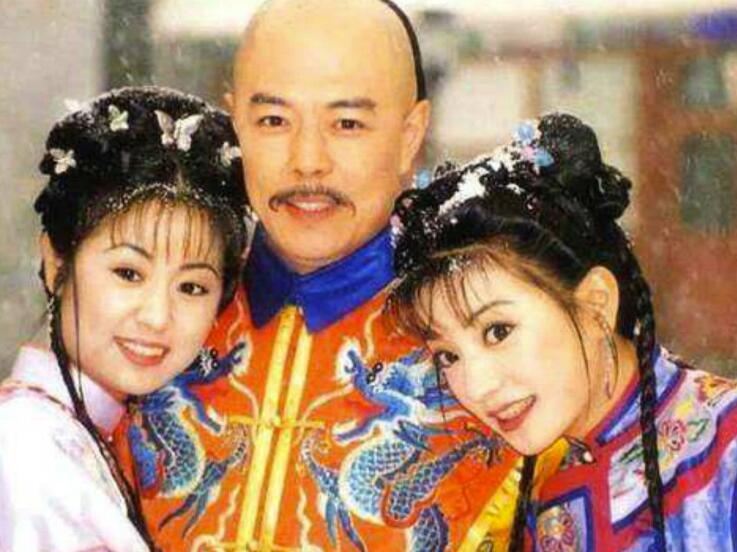 公主坟是真的埋葬着还珠格格吗,公主坟里的还珠格格是真的吗