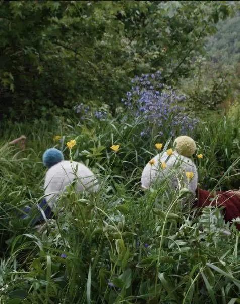 她放弃城市生活,一家人搬到乡下田园:自给自足