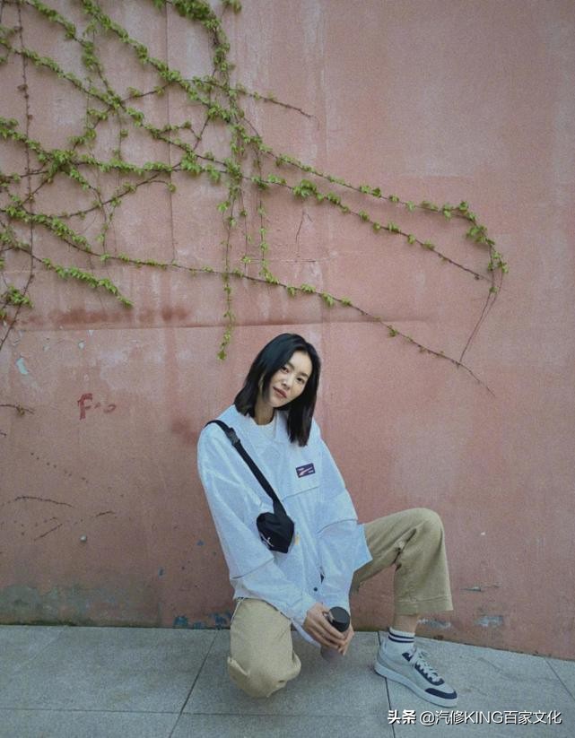 大表姐刘雯的穿搭,cardib巴黎世家高定大秀刘雯