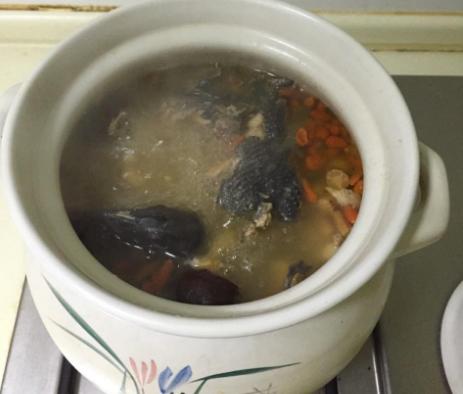 炖乌鸡汤有腥味怎么办,炖乌鸡汤肉太淡了怎么办