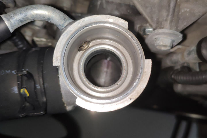 英菲尼迪fx35最容易哪里进水,英菲尼迪fx35天窗漏水底板全是水