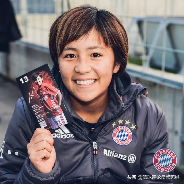 女梅西踢足球,女梅西