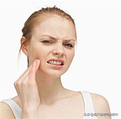 脸部毛孔大泛红有红血丝,脸部毛孔粗大有红血丝怎么改善