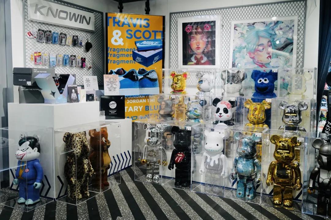 别争了,这条马路才是魔都内卷之王