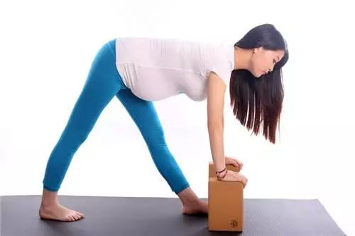 生过孩子打喷嚏漏尿怎么办,生过孩子漏尿五年了怎么办