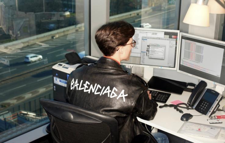 杨幂唐嫣都在穿的鞋子,巴黎世家袜子鞋杨幂同款