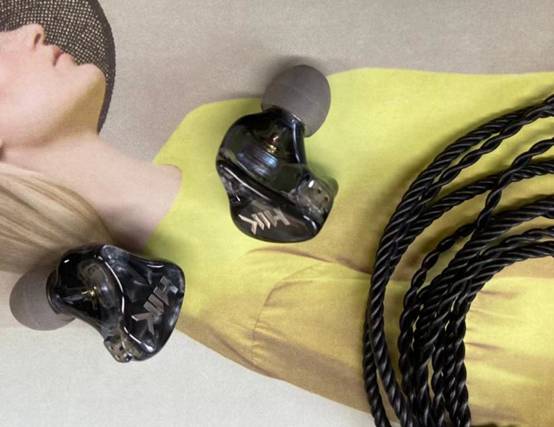 airpodspro和有线耳机的音质,type-c有线耳机哪个牌子的音质好