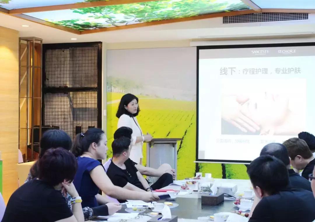 鑱氭ⅵ鍓嶈鑺傜洰,鑱氭ⅵ鍓嶈