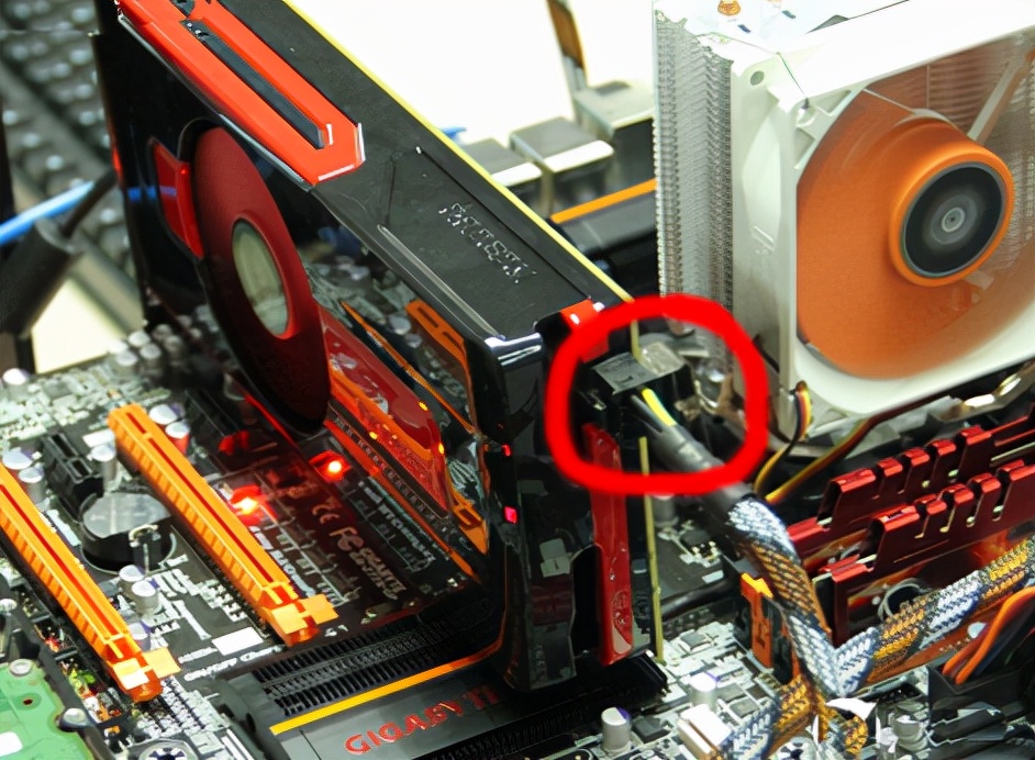 电脑显示pleasepowerdown无法开机,电脑突然黑屏出现powersavingmode