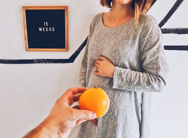 如何判断肚子里宝宝的大小,宝宝在肚里变化的全过程图片