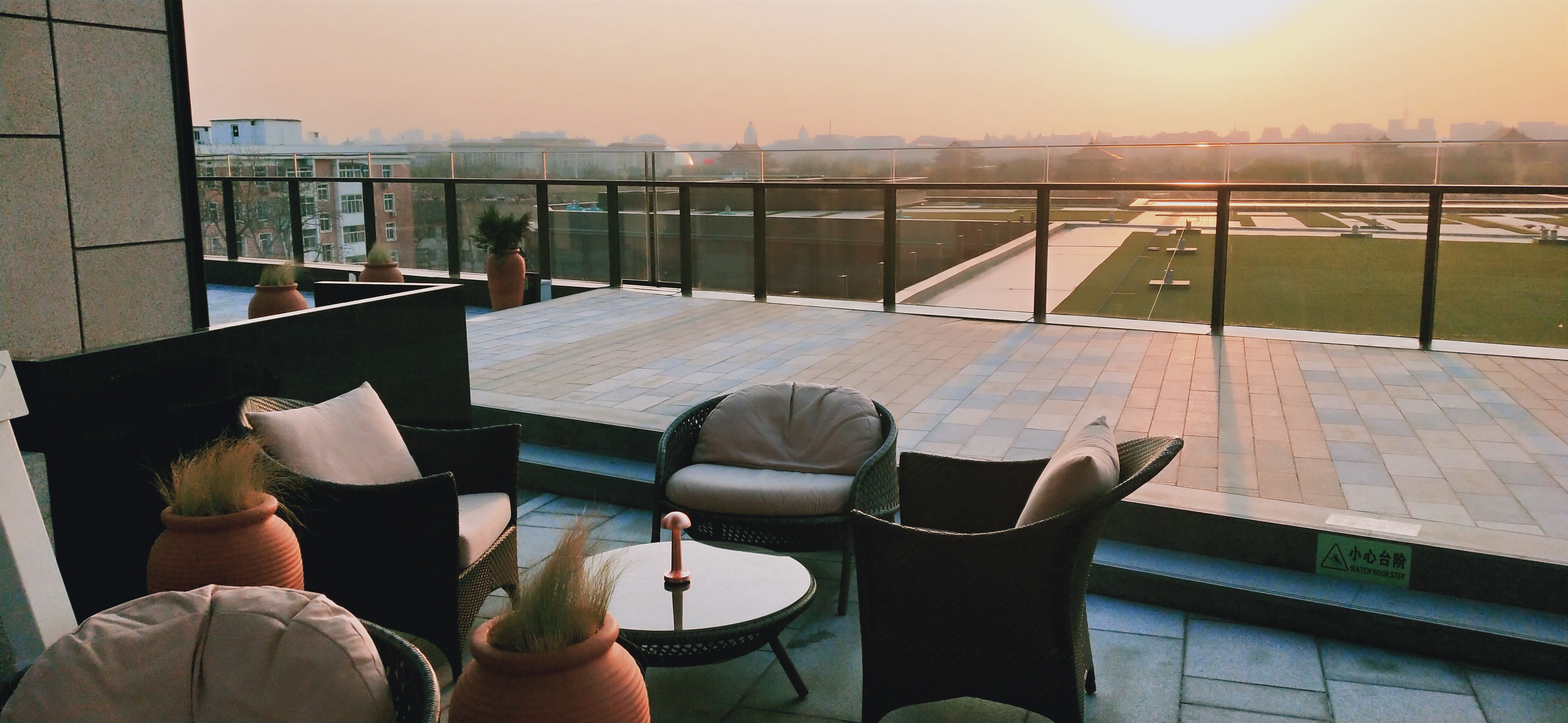 一间贩卖温暖和人间清醒的咖啡店,咖啡馆里温暖治愈的故事