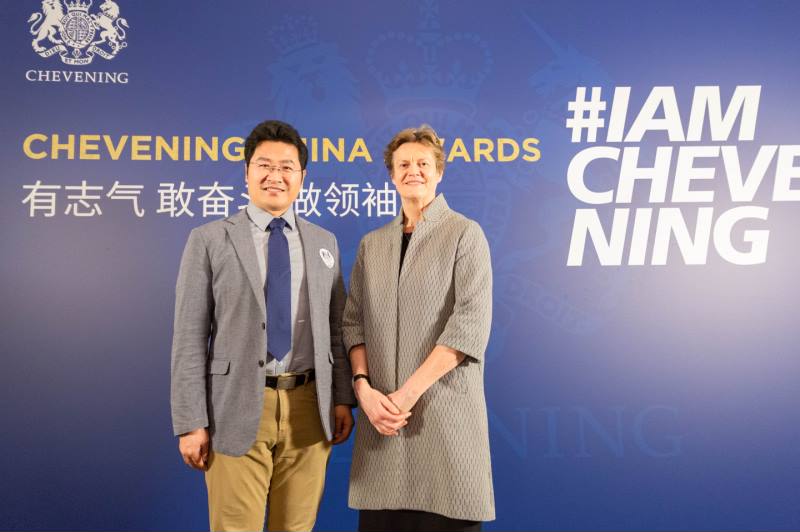 八一建军节向军人们致敬人民网,八一建军节致敬永不褪色的军魂