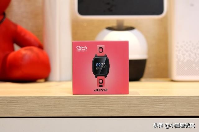 除了视频电话，还能提高孩子英语口语能力，搜狗糖猫儿童手表JOY2