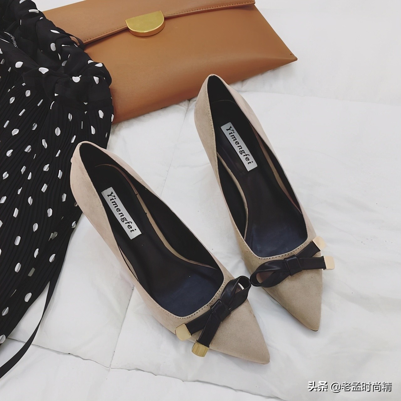 尖头的高跟鞋优雅又时尚,blingbling的蝴蝶结高跟鞋