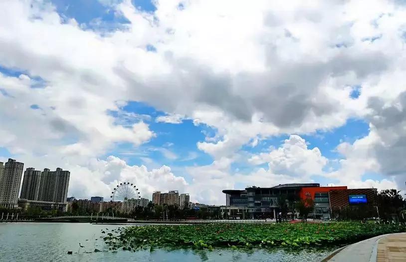 蓝天白云晴空万里发朋友圈,蓝天白云晴空万里宝应